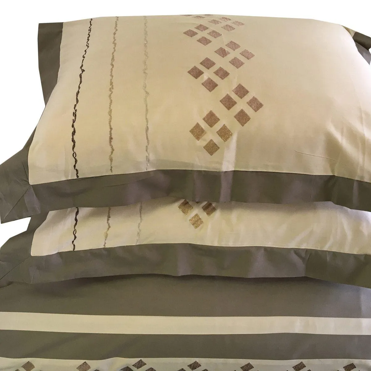 Lakewood Embroidered 100% Cotton 3-Piece Duvet Cover Sets