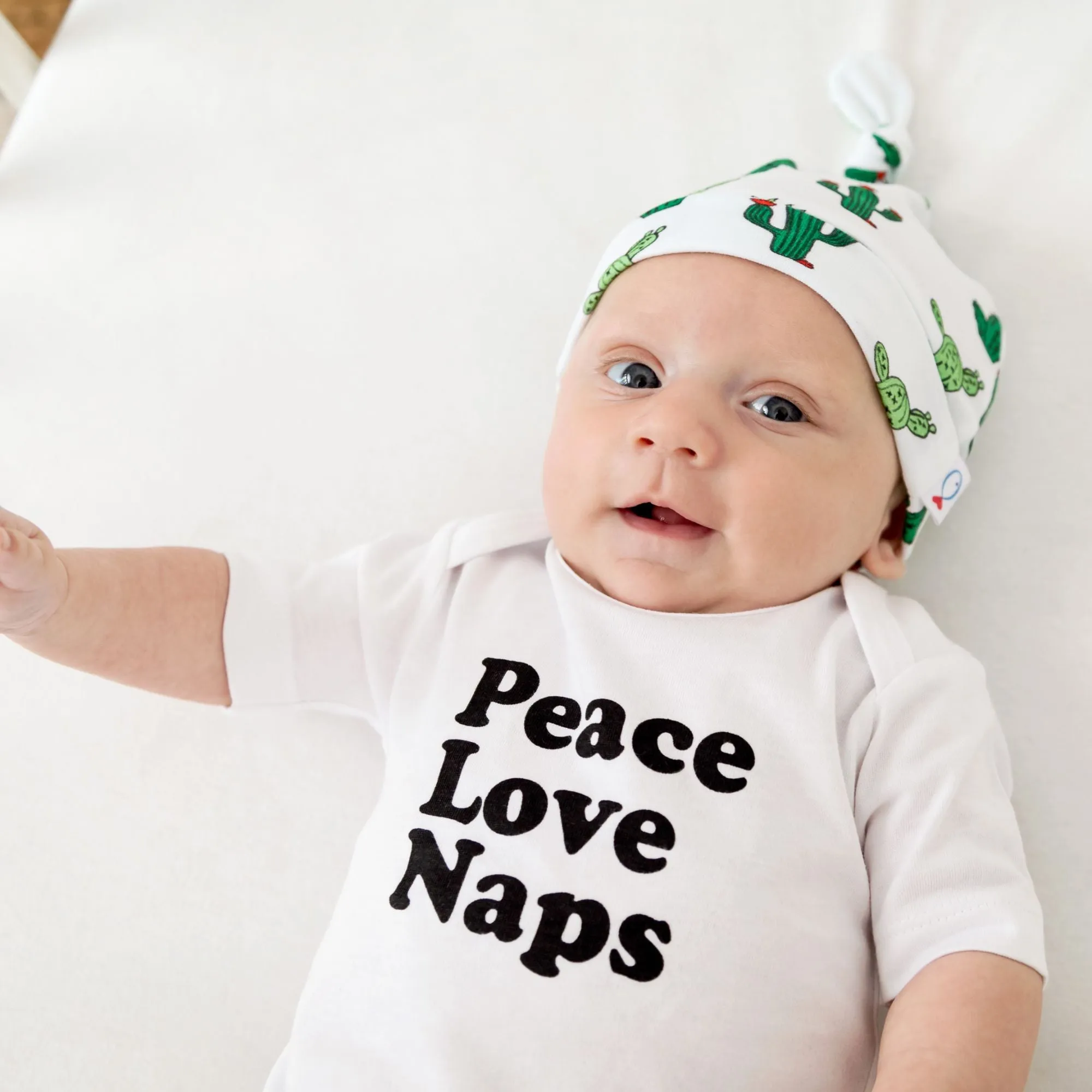 Short Sleeve Bodysuit | Peace Love Naps