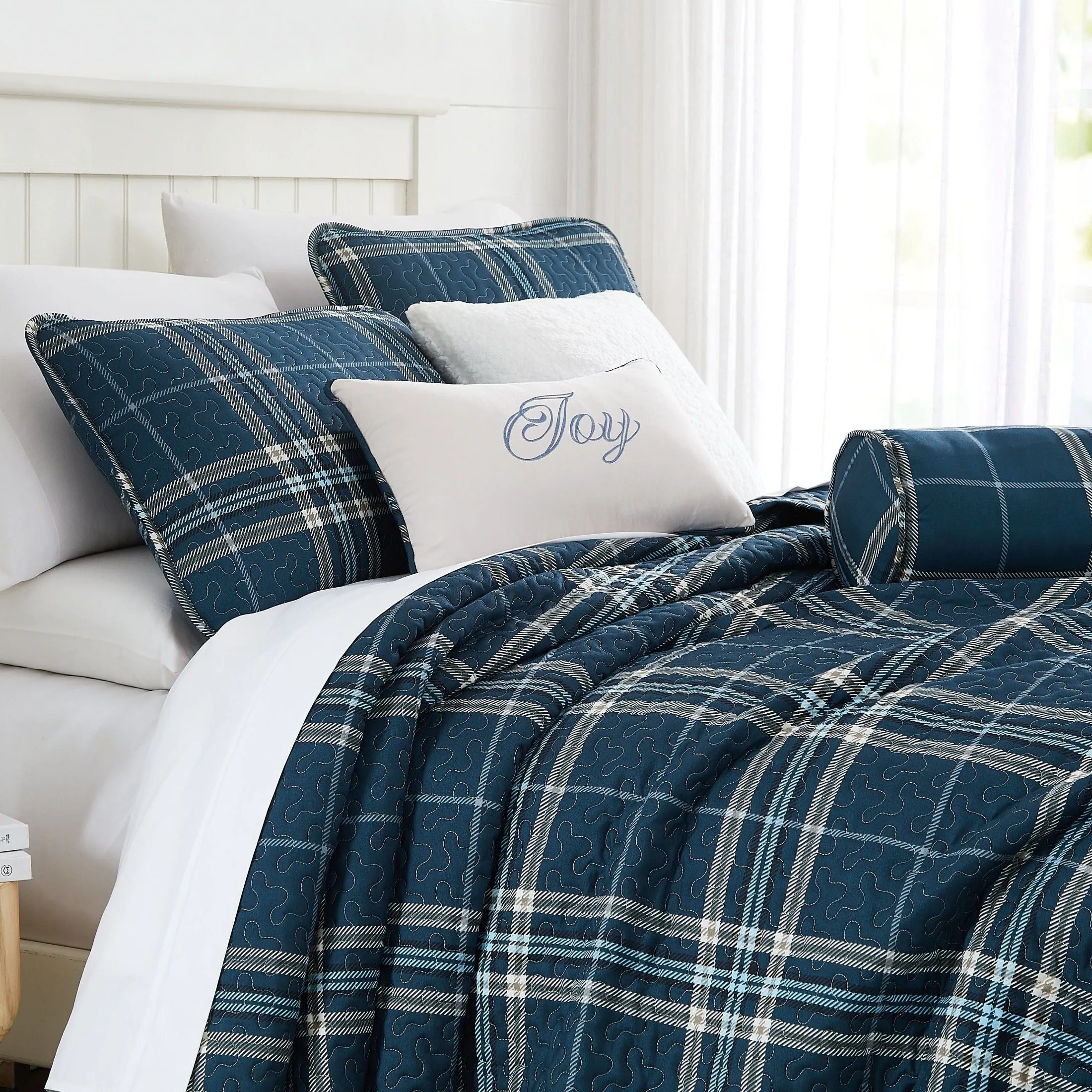 Vilano Plaid 6-Piece Quilt Bedding Set