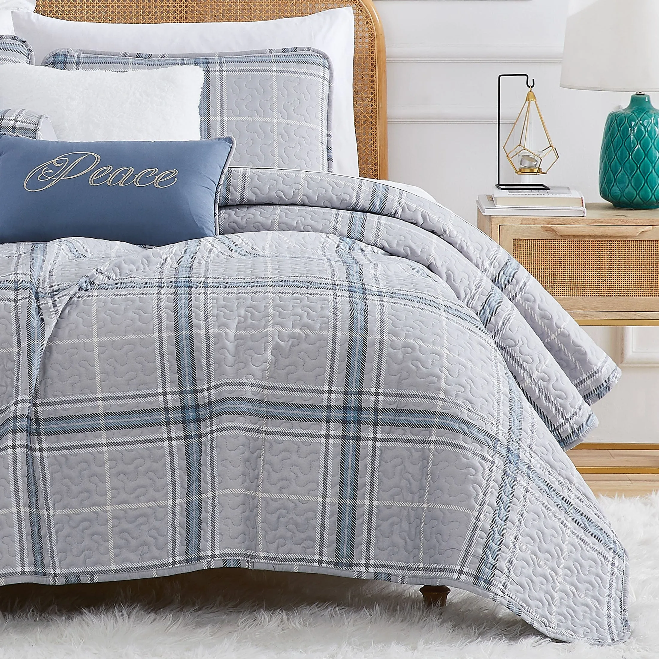 Vilano Plaid 6-Piece Quilt Bedding Set